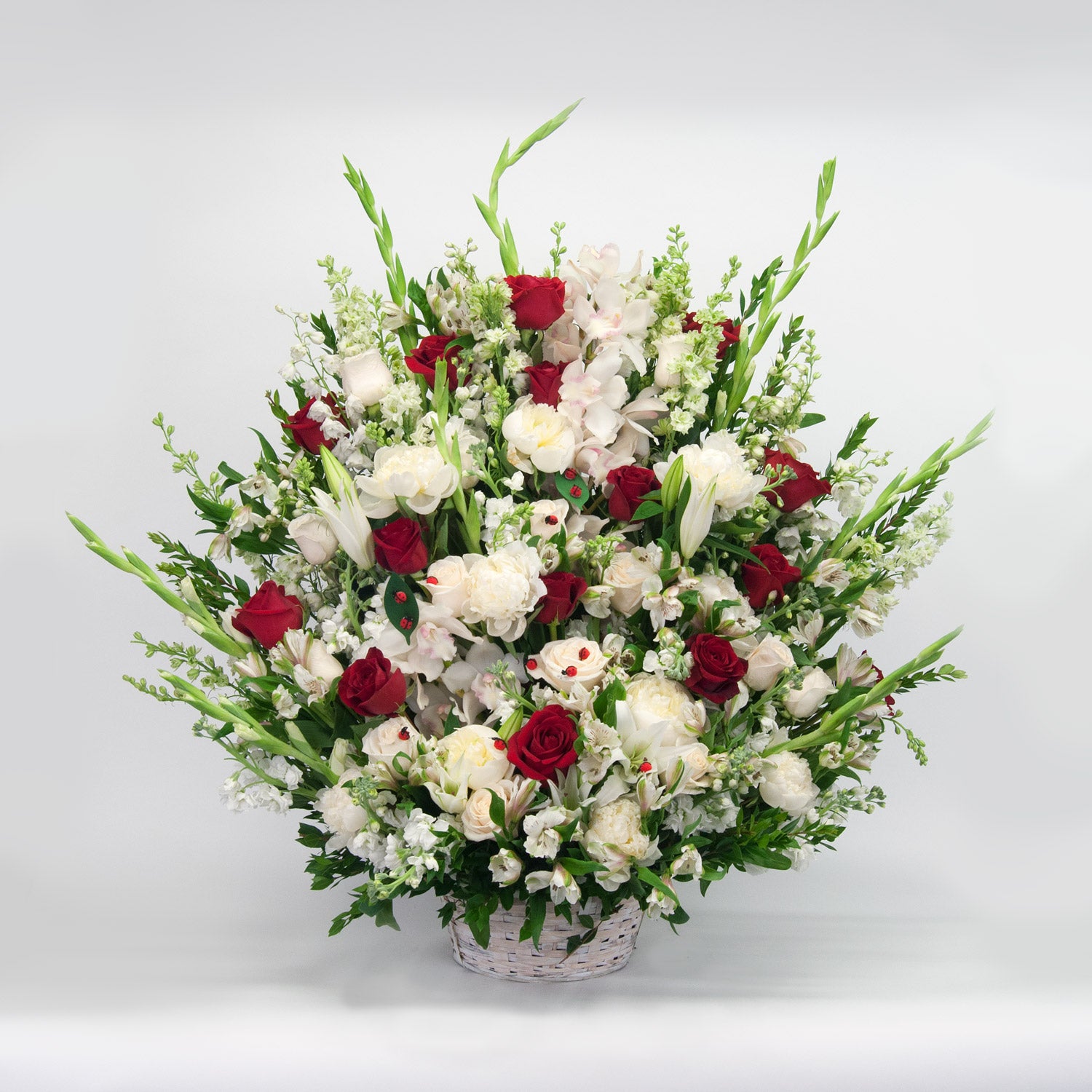 White and Red Sympathy Basket